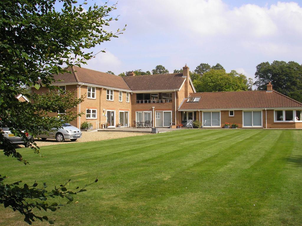 Отель Meadow House Burwell  Экстерьер фото
